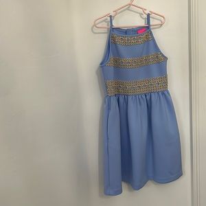 Size 8 to 10 color blue/gold Fancy dress slightly used